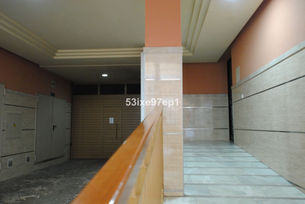 Commercial unit for sale in Fuengirola Costa Del Sol, Málaga, Spain