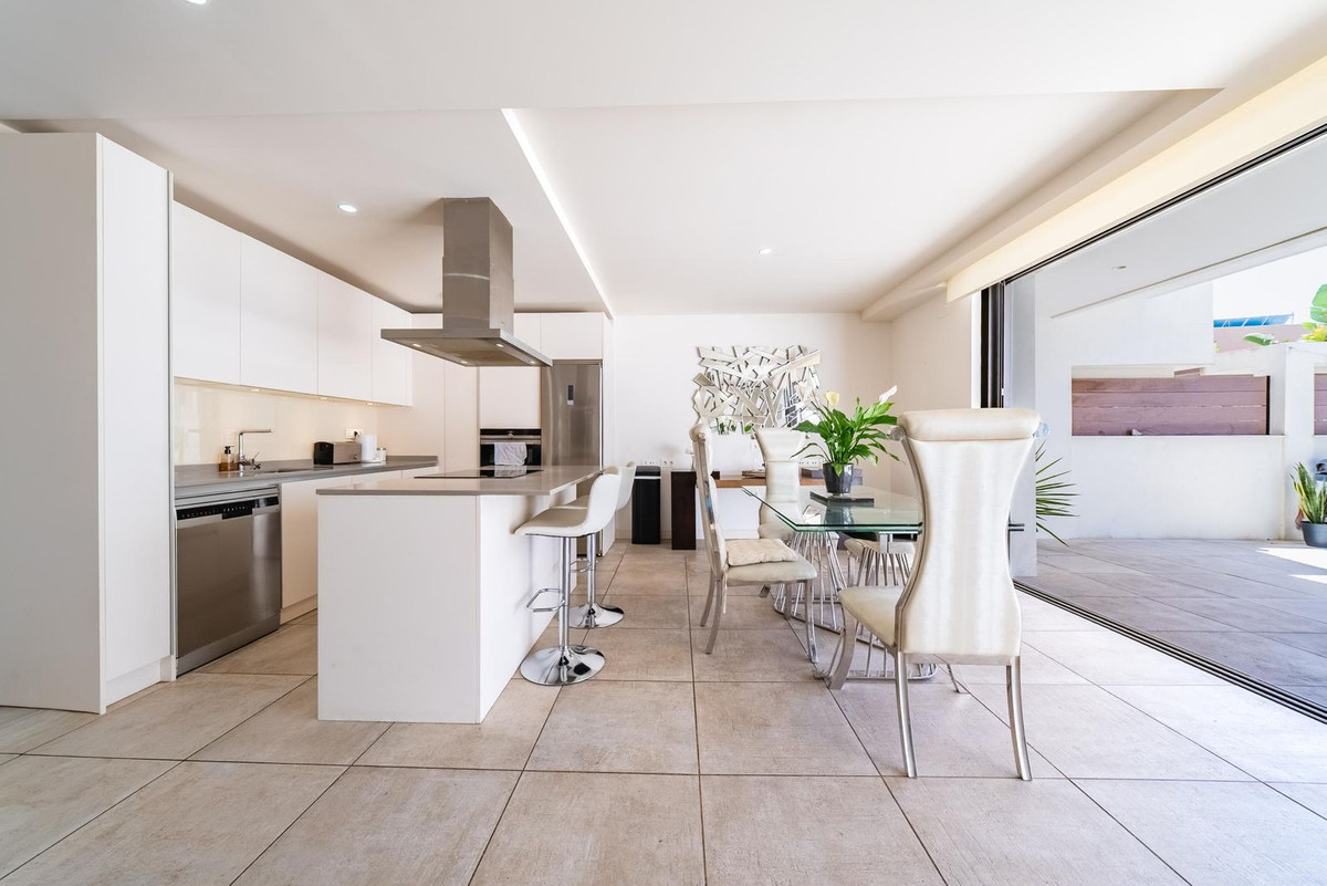 4 Bed Townhouse for sale in La Cala De Mijas Costa Del Sol, Málaga, Spain