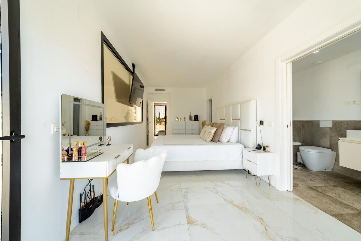 4 Bed Townhouse for sale in La Cala De Mijas Costa Del Sol, Málaga, Spain