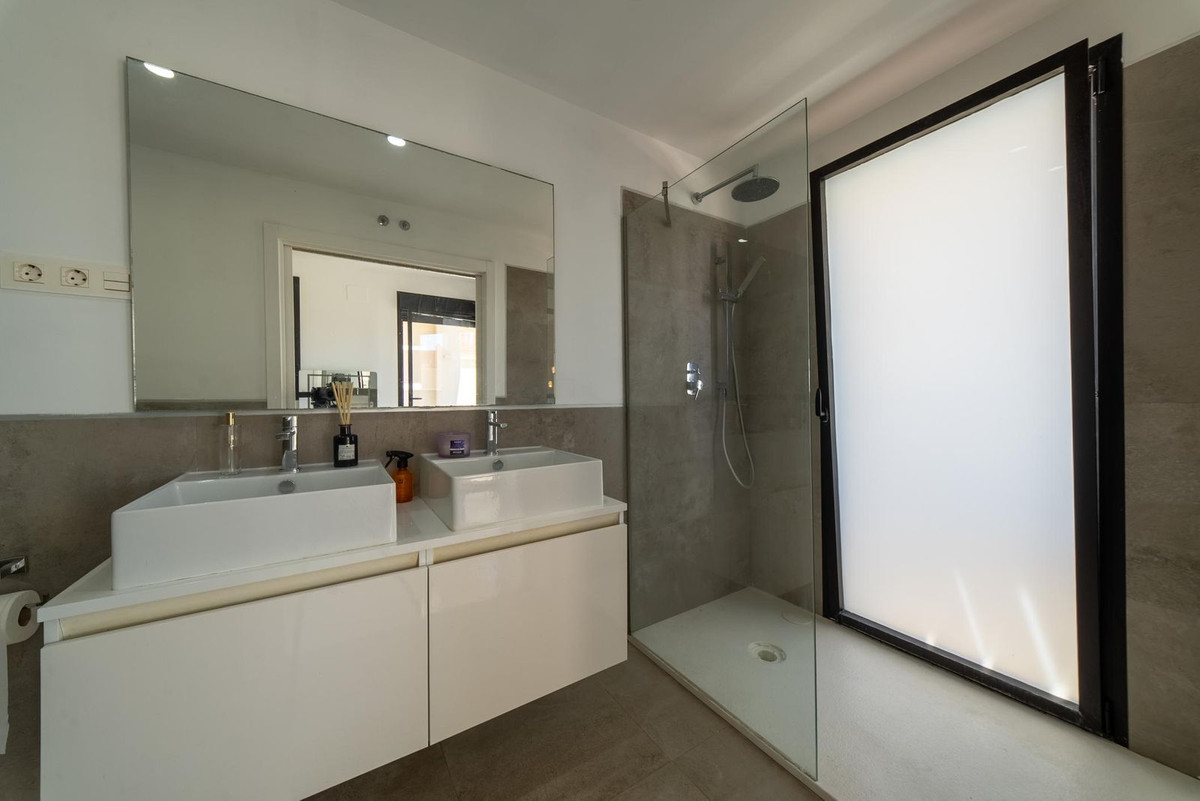 4 Bed Townhouse for sale in La Cala De Mijas Costa Del Sol, Málaga, Spain