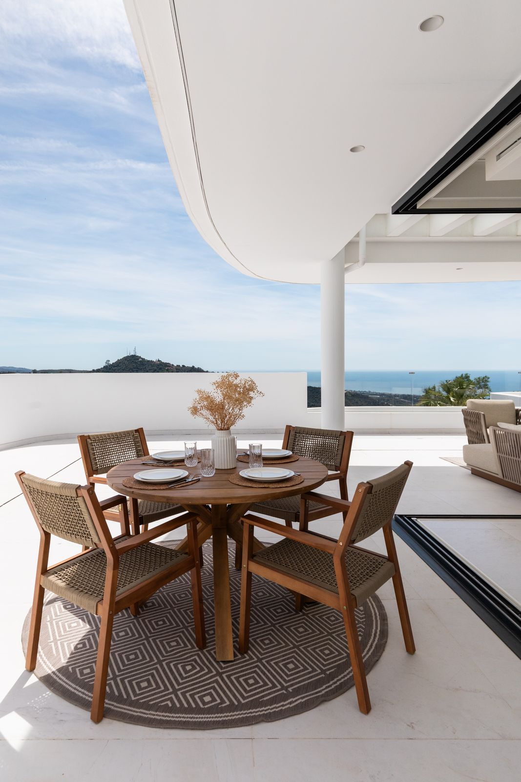 3 Bed Apartment for sale in Marbella Costa Del Sol, Málaga, Spain