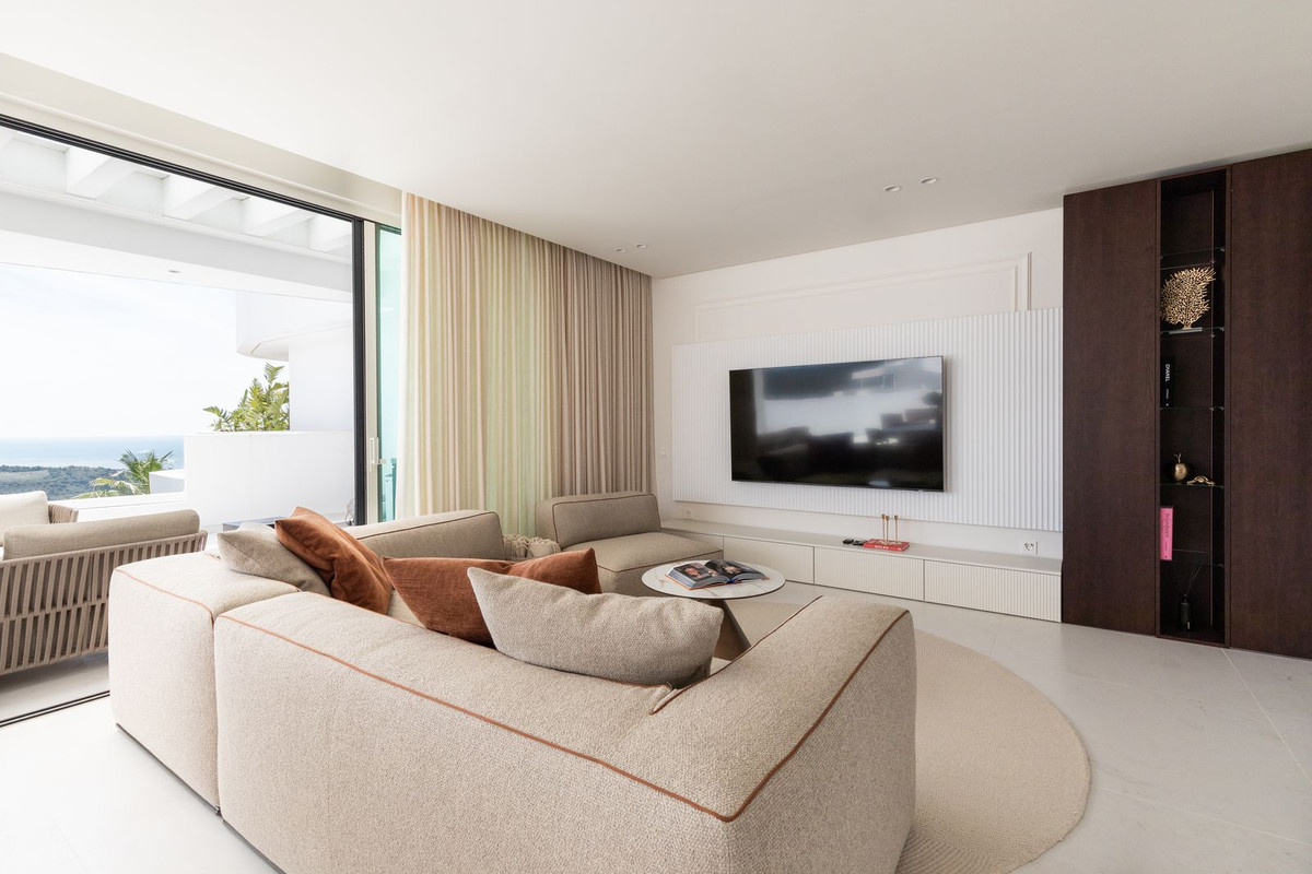 3 Bed Apartment for sale in Marbella Costa Del Sol, Málaga, Spain