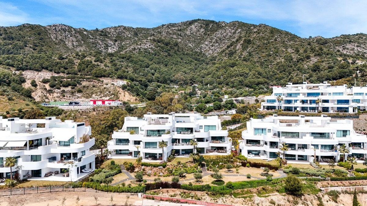 3 Bed Apartment for sale in Marbella Costa Del Sol, Málaga, Spain