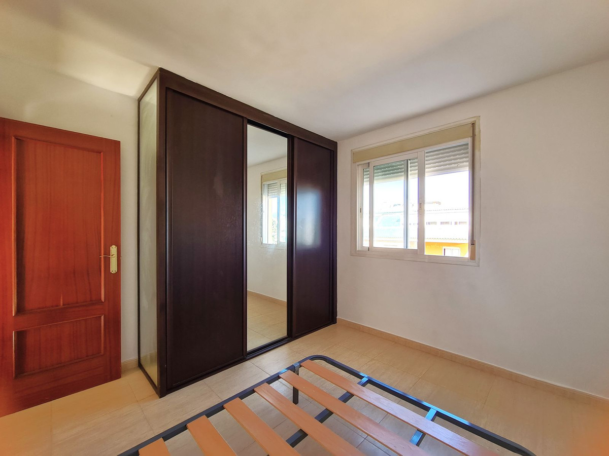 Se vende Apartamento Planta Media de 2 dormitorios en Costa Del Sol, Málaga, España