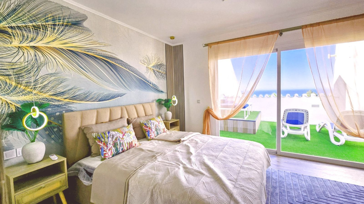 4 Bed Townhouse for sale in Calahonda Costa Del Sol, Málaga, Spain