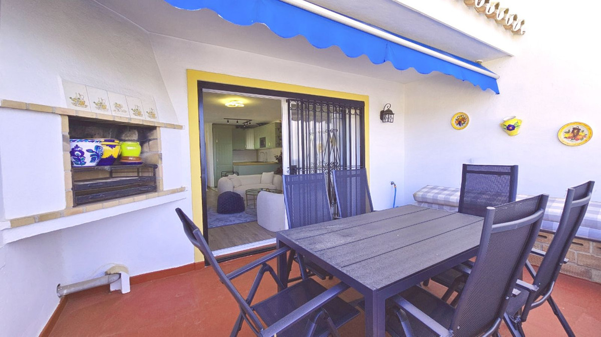 4 Bed Townhouse for sale in Calahonda Costa Del Sol, Málaga, Spain