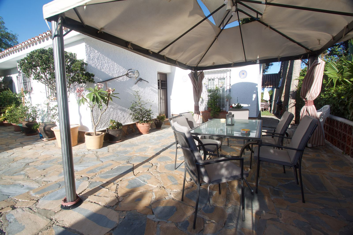 Se vende Pareada de 3 dormitorios en Costa Del Sol, Málaga, España