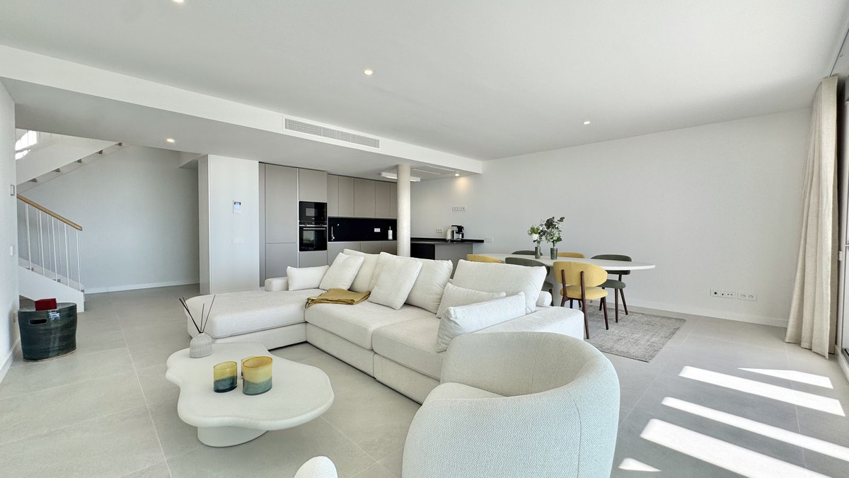 3 Bed Apartment for sale in Selwo Costa Del Sol, Málaga, Spain