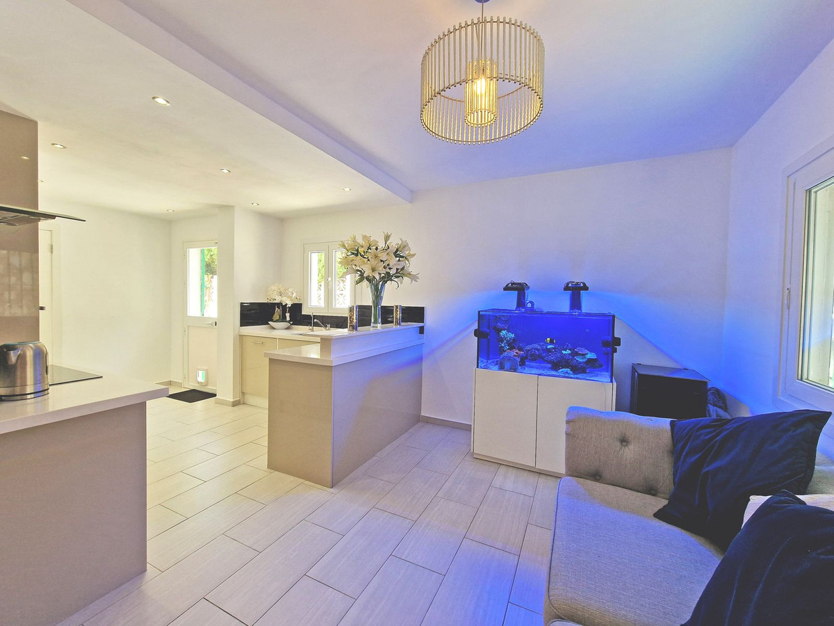 2 Bed Townhouse for sale in Calahonda Costa Del Sol, Málaga, Spain