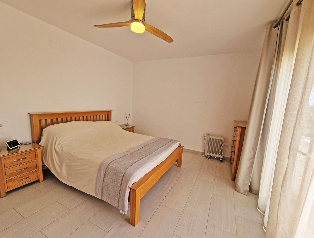 2 Bed Townhouse for sale in Calahonda Costa Del Sol, Málaga, Spain