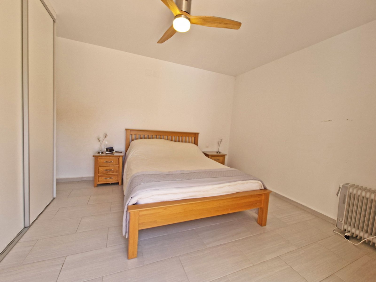 2 Bed Townhouse for sale in Calahonda Costa Del Sol, Málaga, Spain