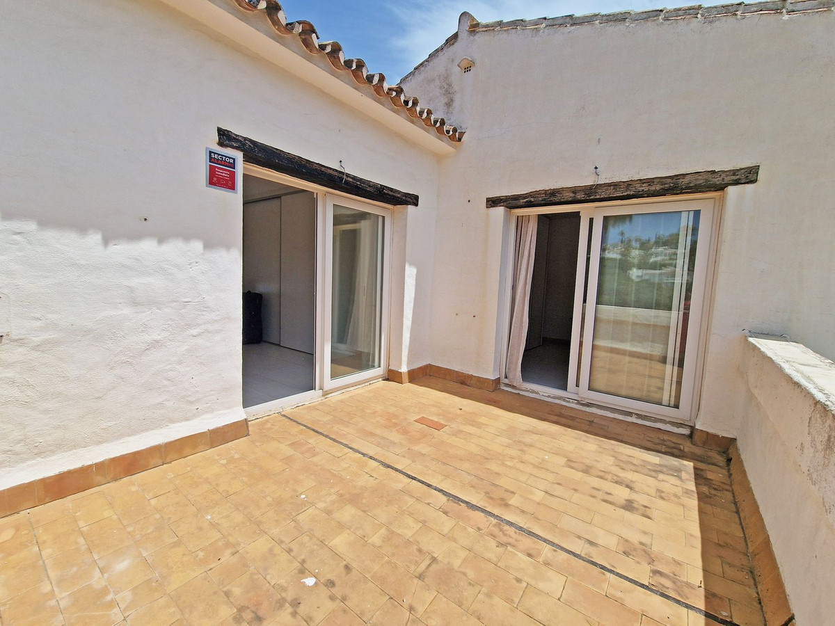 2 Bed Townhouse for sale in Calahonda Costa Del Sol, Málaga, Spain