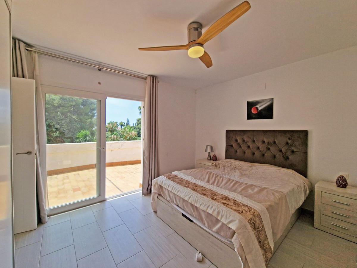 2 Bed Townhouse for sale in Calahonda Costa Del Sol, Málaga, Spain
