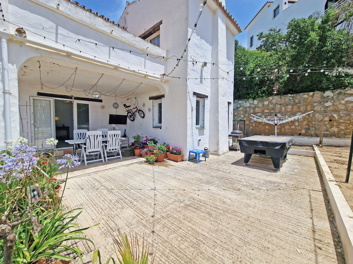 2 Bed Townhouse for sale in Calahonda Costa Del Sol, Málaga, Spain