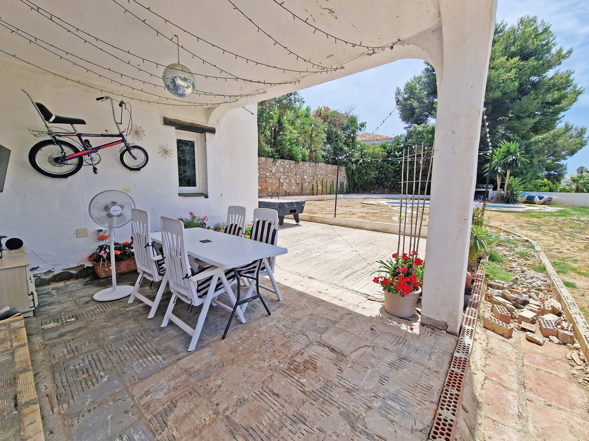 2 Bed Townhouse for sale in Calahonda Costa Del Sol, Málaga, Spain