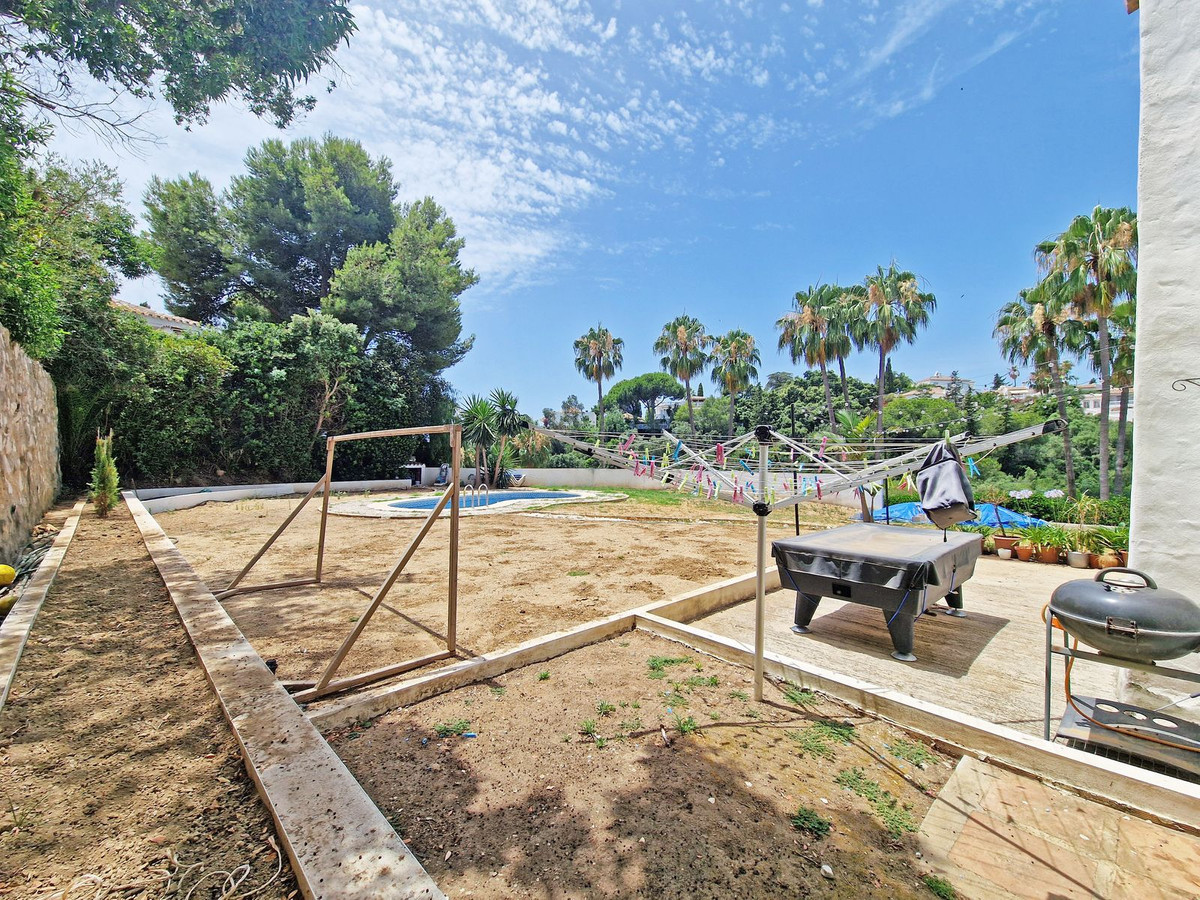 2 Bed Townhouse for sale in Calahonda Costa Del Sol, Málaga, Spain