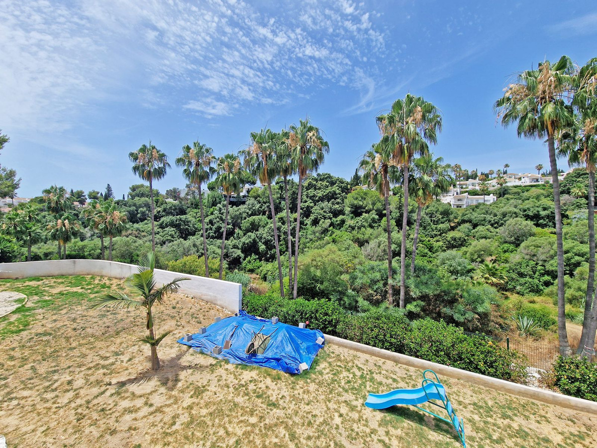 2 Bed Townhouse for sale in Calahonda Costa Del Sol, Málaga, Spain