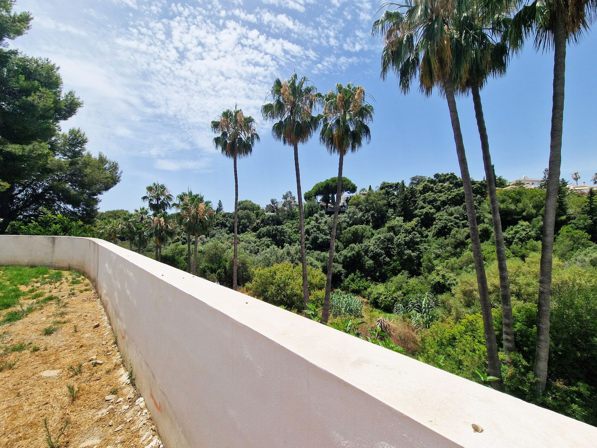 2 Bed Townhouse for sale in Calahonda Costa Del Sol, Málaga, Spain