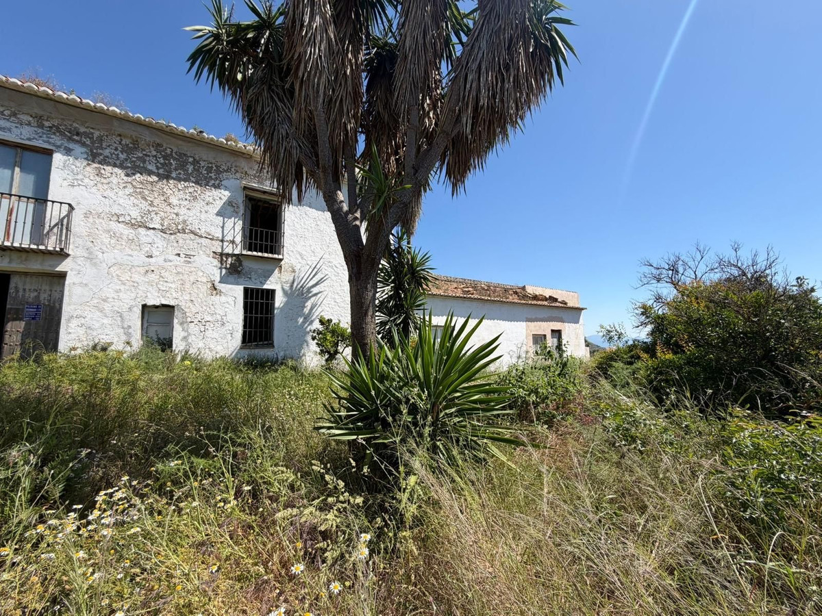 8 Bed Townhouse for sale in Málaga Este Costa Del Sol, Málaga, Spain