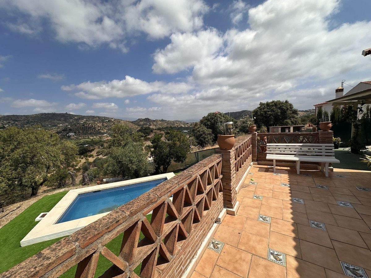Se vende Finca - Cortijo de 4 dormitorios en Costa Del Sol, Málaga, España