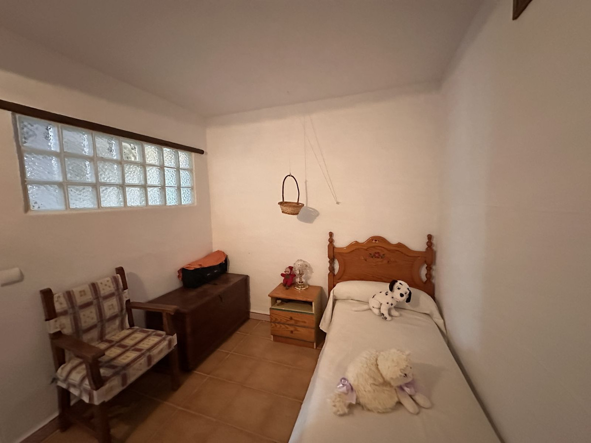 Se vende Finca - Cortijo de 4 dormitorios en Costa Del Sol, Málaga, España