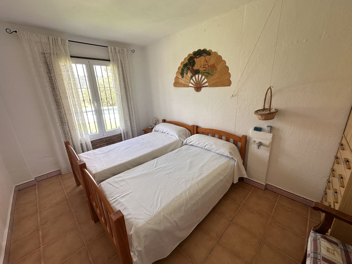 Se vende Finca - Cortijo de 4 dormitorios en Costa Del Sol, Málaga, España