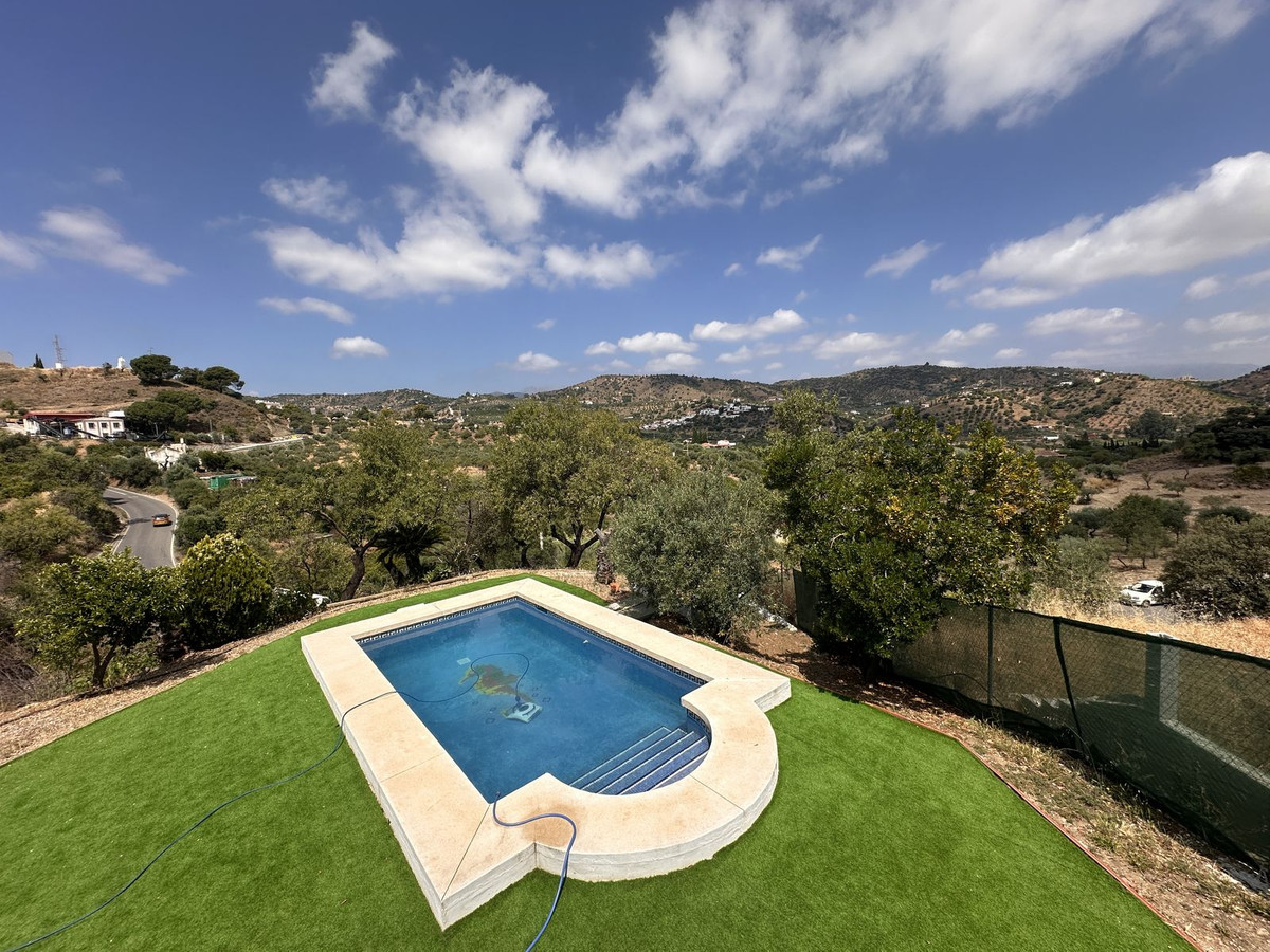 Se vende Finca - Cortijo de 4 dormitorios en Costa Del Sol, Málaga, España
