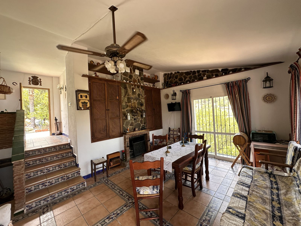 Se vende Finca - Cortijo de 4 dormitorios en Costa Del Sol, Málaga, España