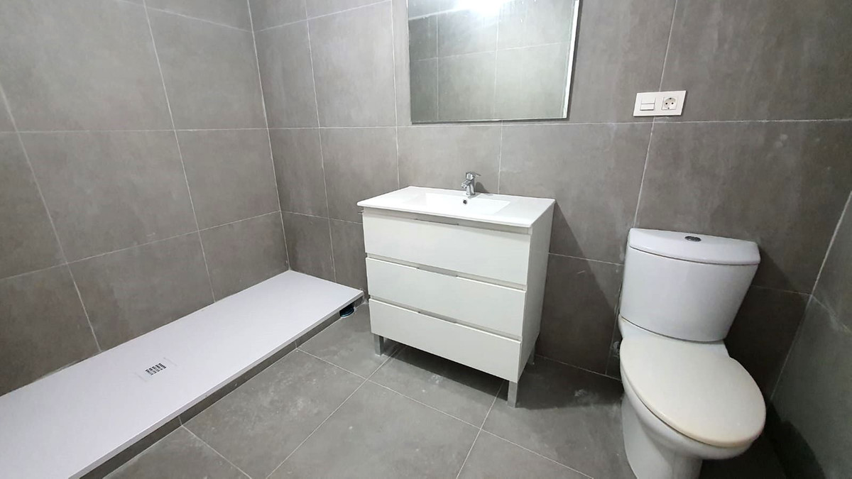 3 Bed Townhouse for sale in Fuengirola Costa Del Sol, Málaga, Spain