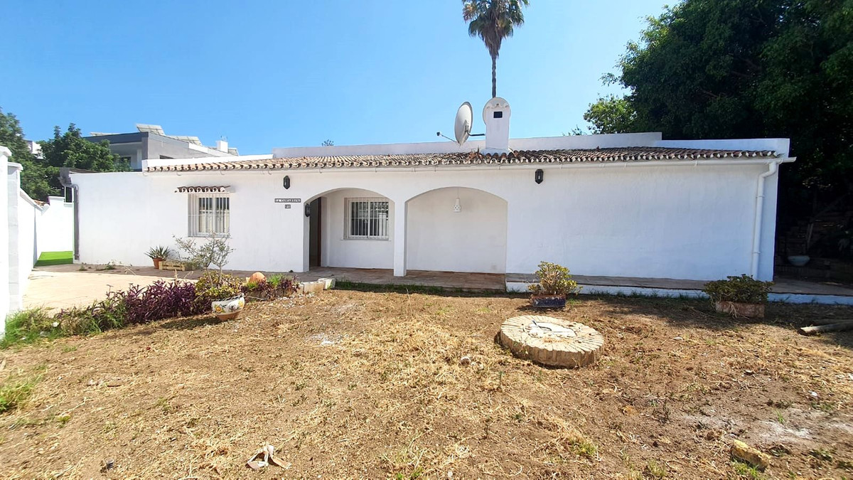 3 Bed Townhouse for sale in Fuengirola Costa Del Sol, Málaga, Spain