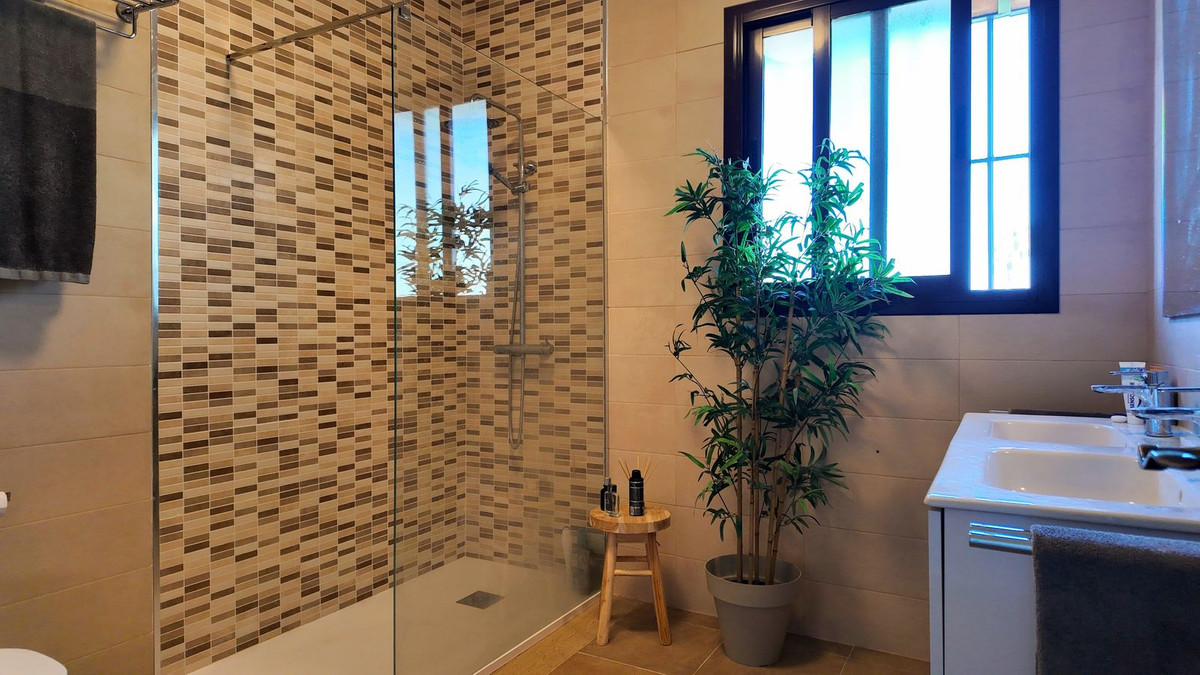 3 Bed Townhouse for sale in Alhaurín El Grande Costa Del Sol, Málaga, Spain