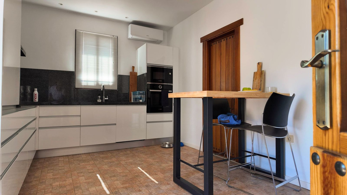 3 Bed Townhouse for sale in Alhaurín El Grande Costa Del Sol, Málaga, Spain