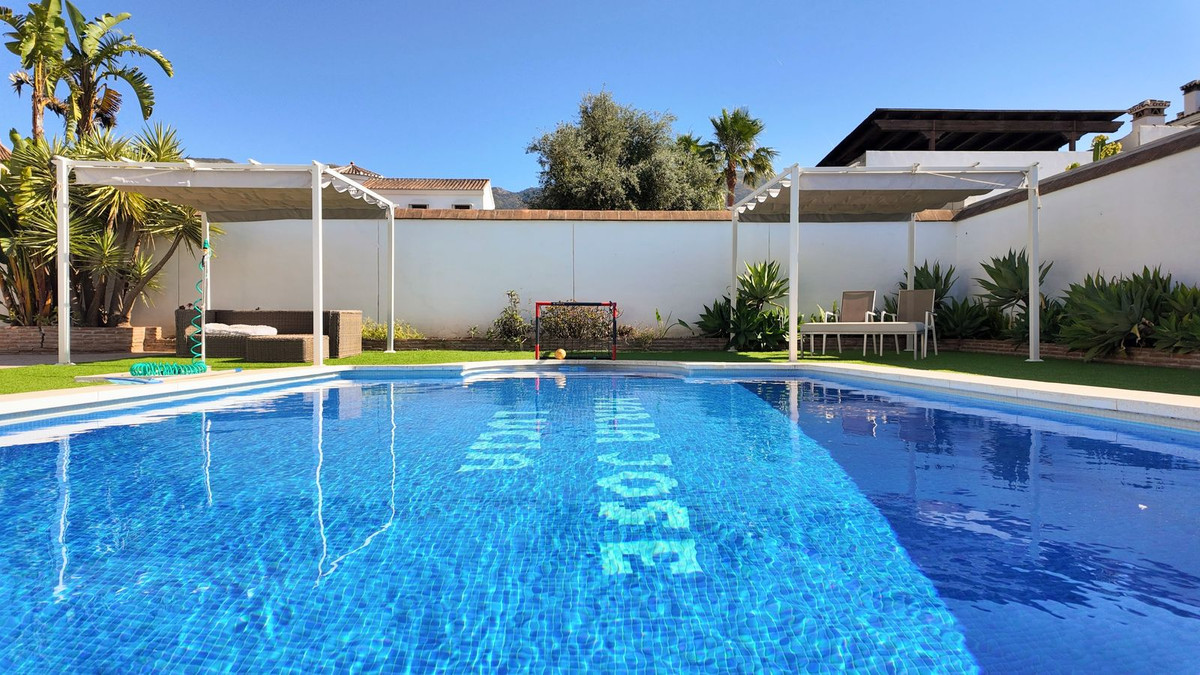 3 Bed Townhouse for sale in Alhaurín El Grande Costa Del Sol, Málaga, Spain