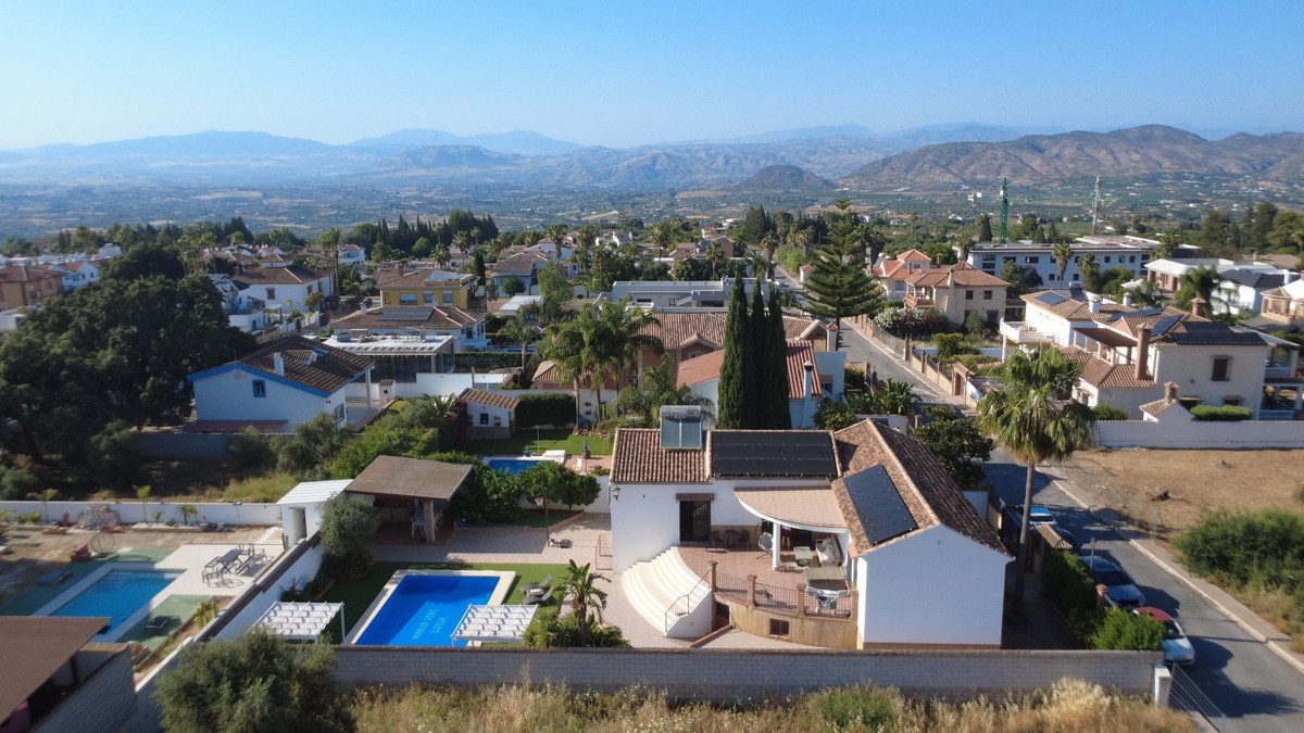 3 Bed Townhouse for sale in Alhaurín El Grande Costa Del Sol, Málaga, Spain