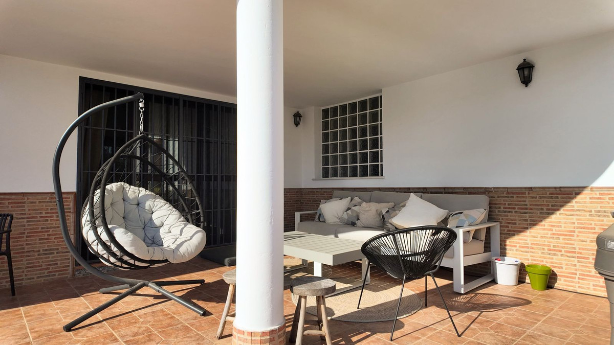 3 Bed Townhouse for sale in Alhaurín El Grande Costa Del Sol, Málaga, Spain