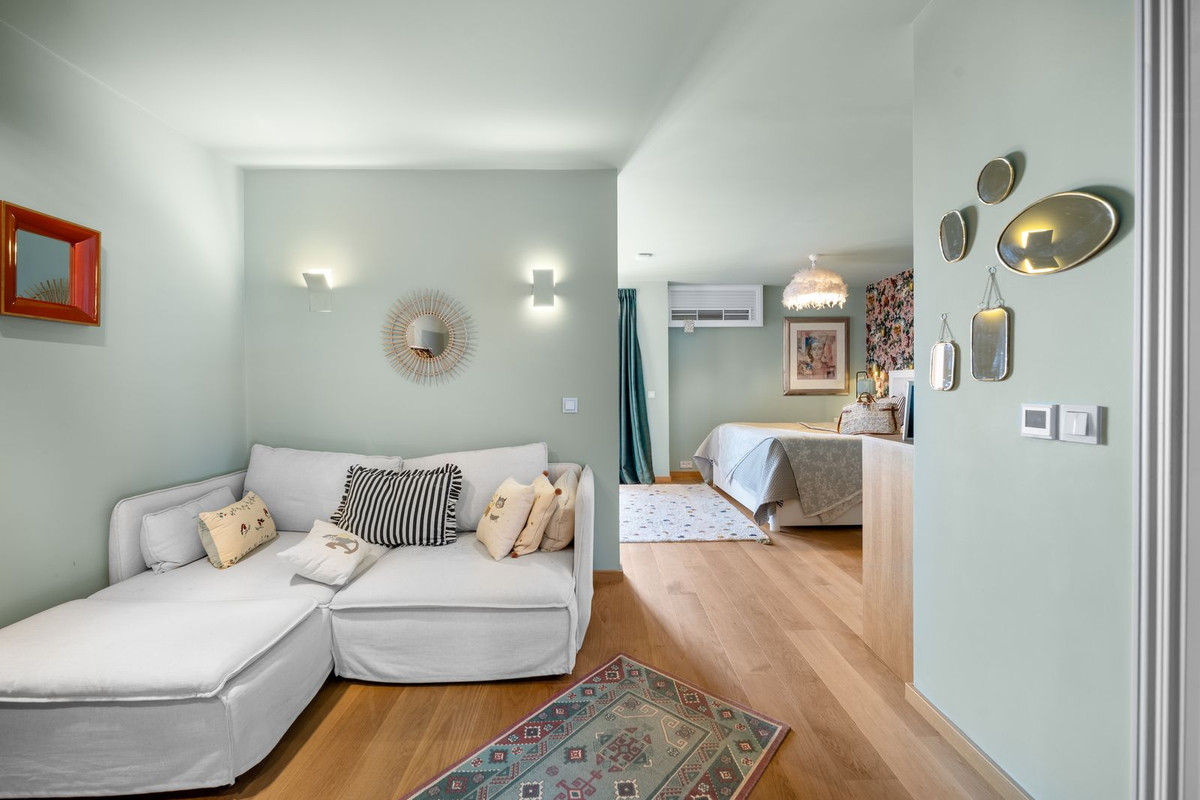 8 Bed Townhouse for sale in Benalmadena Costa Del Sol, Málaga, Spain