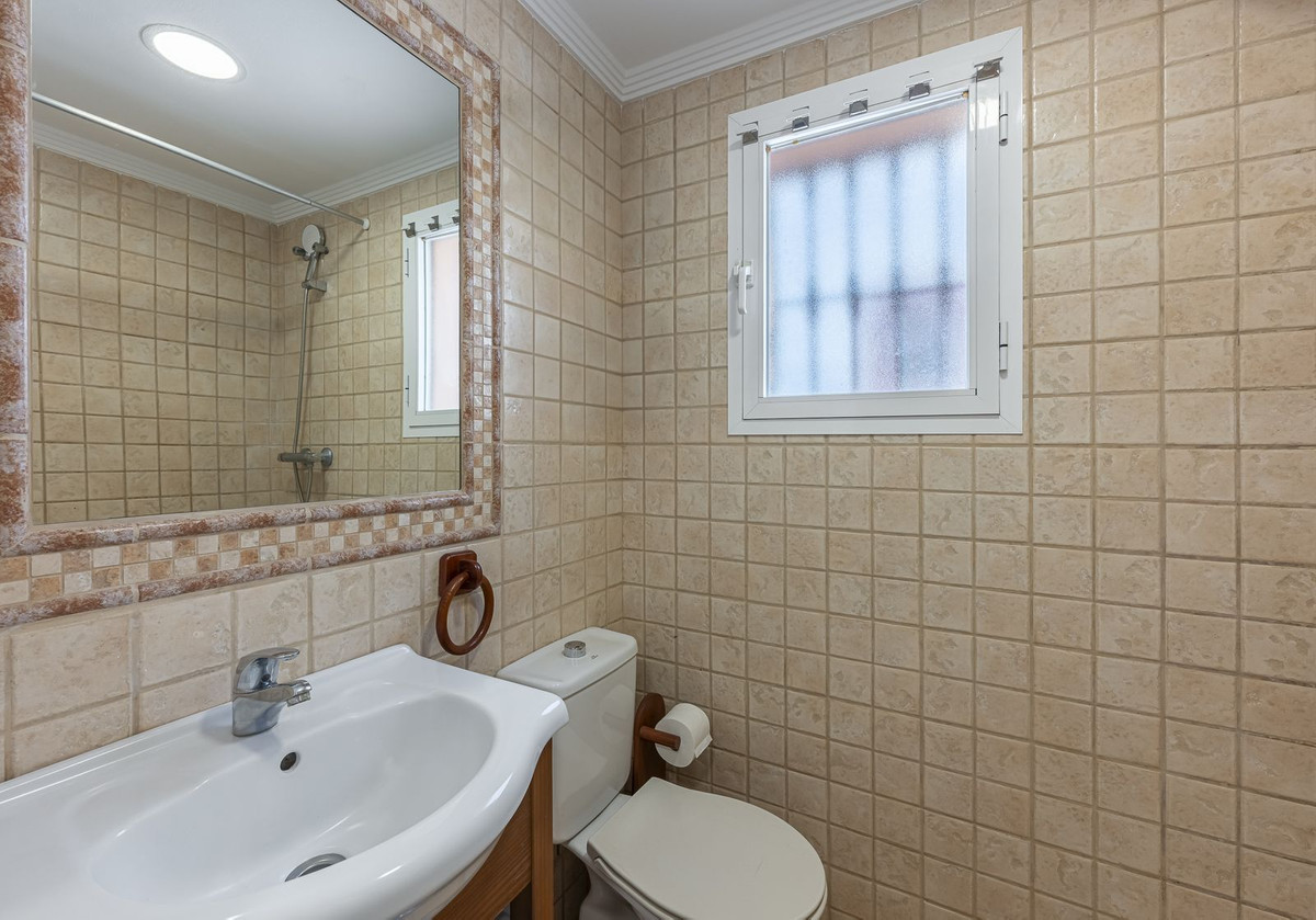Se vende Adosada de 4 dormitorios en Costa Del Sol, Málaga, España
