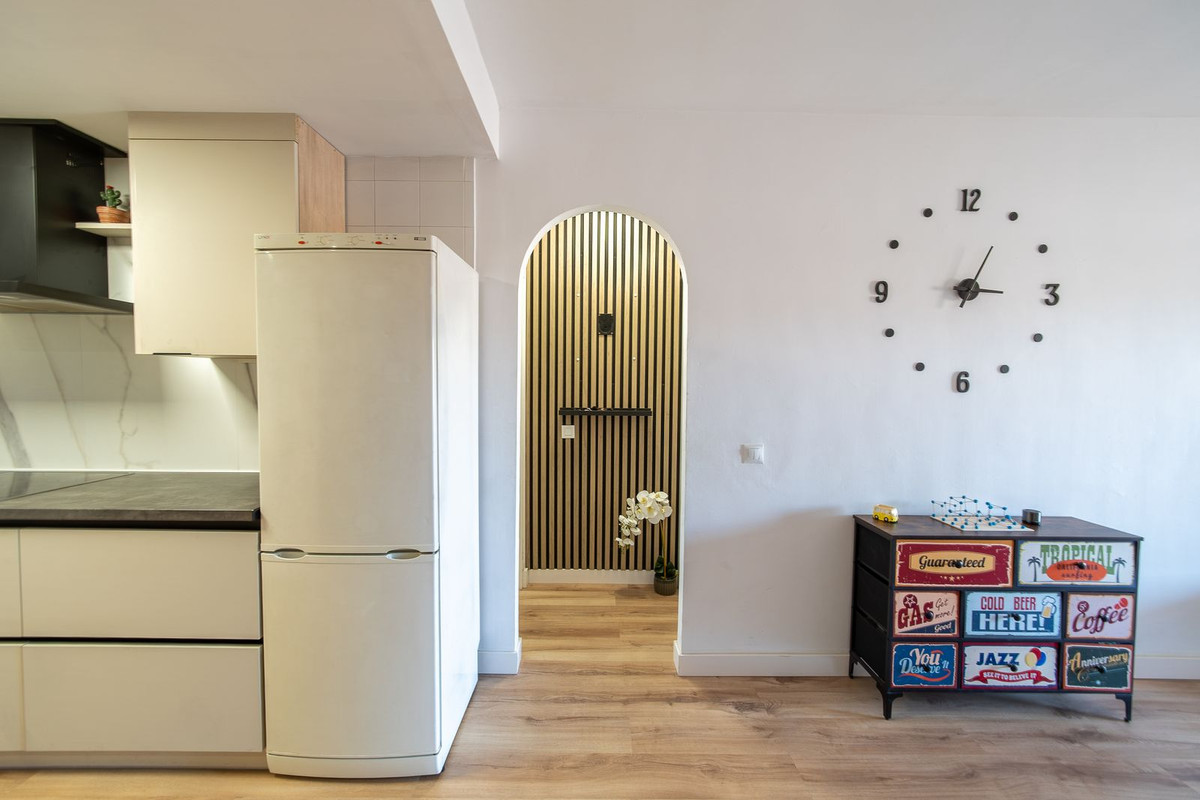 Se vende Apartamento Planta Media de 2 dormitorios en Costa Del Sol, Málaga, España
