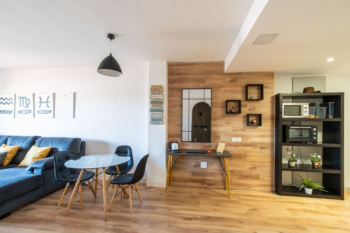 Se vende Apartamento Planta Media de 2 dormitorios en Costa Del Sol, Málaga, España