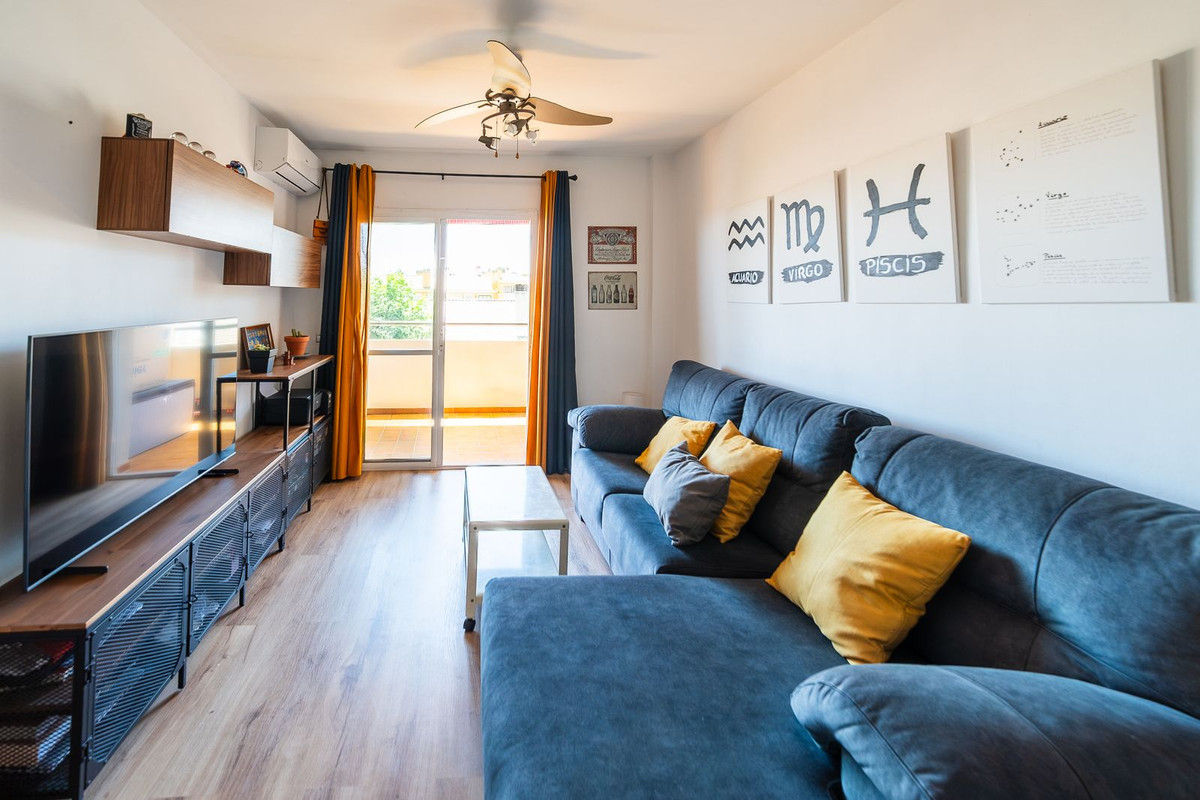 Se vende Apartamento Planta Media de 2 dormitorios en Costa Del Sol, Málaga, España