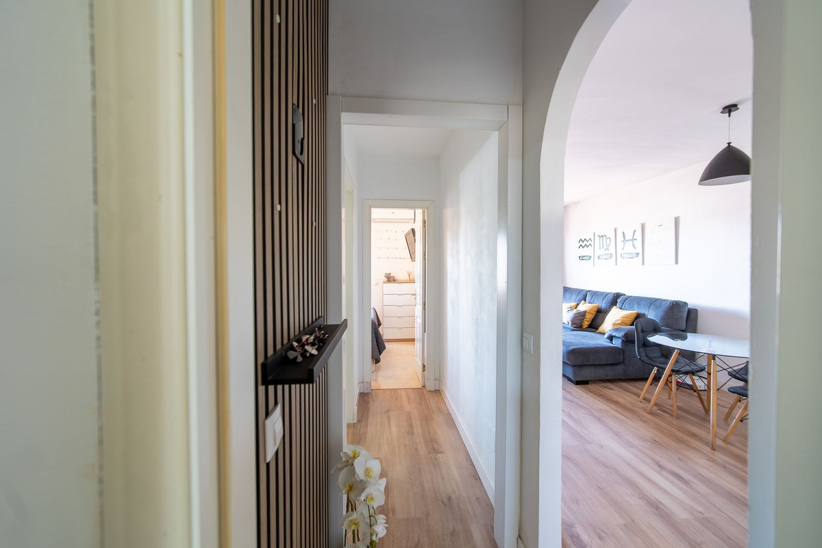 Se vende Apartamento Planta Media de 2 dormitorios en Costa Del Sol, Málaga, España