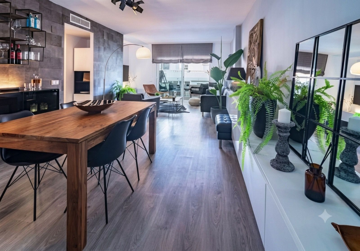 Se vende Apartamento Planta Media de 3 dormitorios en Costa Del Sol, Málaga, España