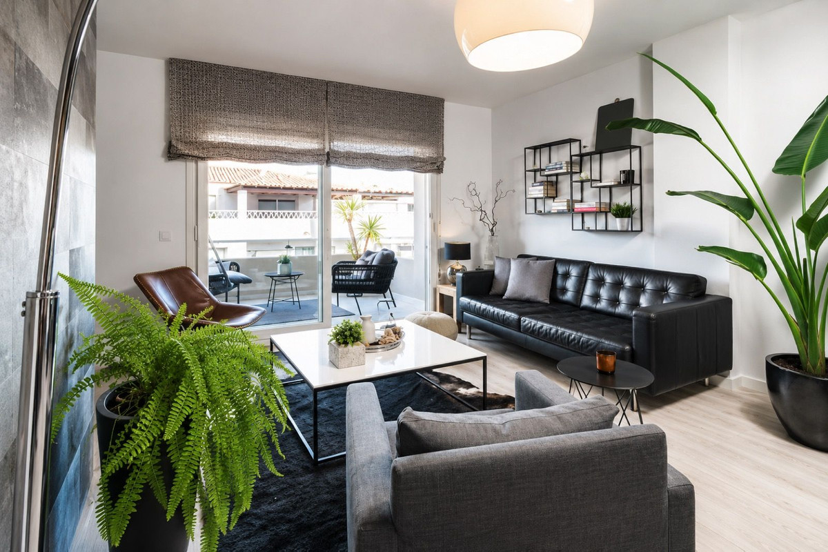 Se vende Apartamento Planta Media de 3 dormitorios en Costa Del Sol, Málaga, España