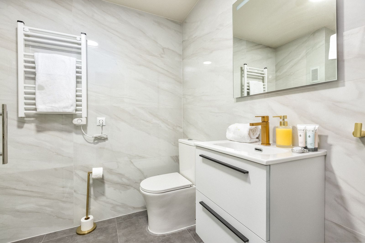 2 Bed Apartment for sale in Riviera Del Sol Costa Del Sol, Málaga, Spain