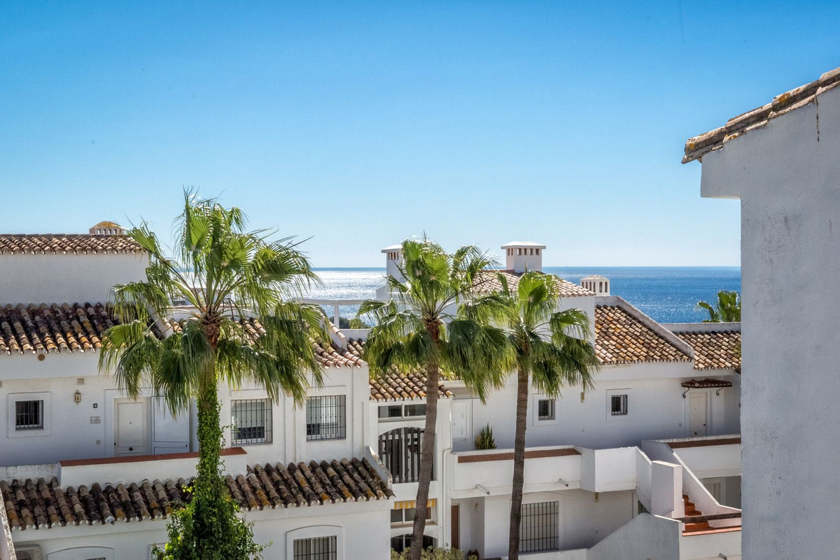 2 Bed Apartment for sale in Riviera Del Sol Costa Del Sol, Málaga, Spain