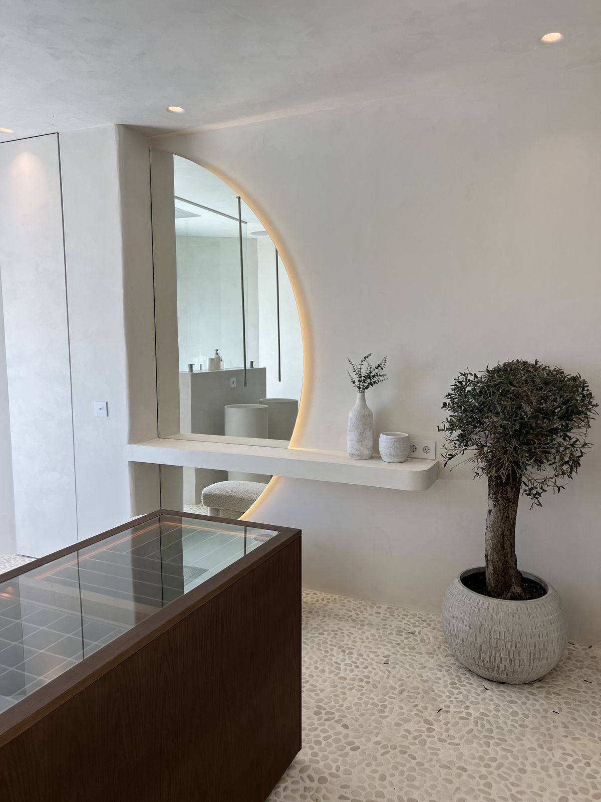 3 Bed Apartment for sale in The Golden Mile Costa Del Sol, Málaga, Spain