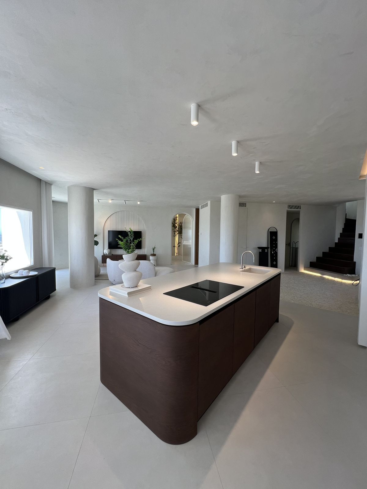 3 Bed Apartment for sale in The Golden Mile Costa Del Sol, Málaga, Spain