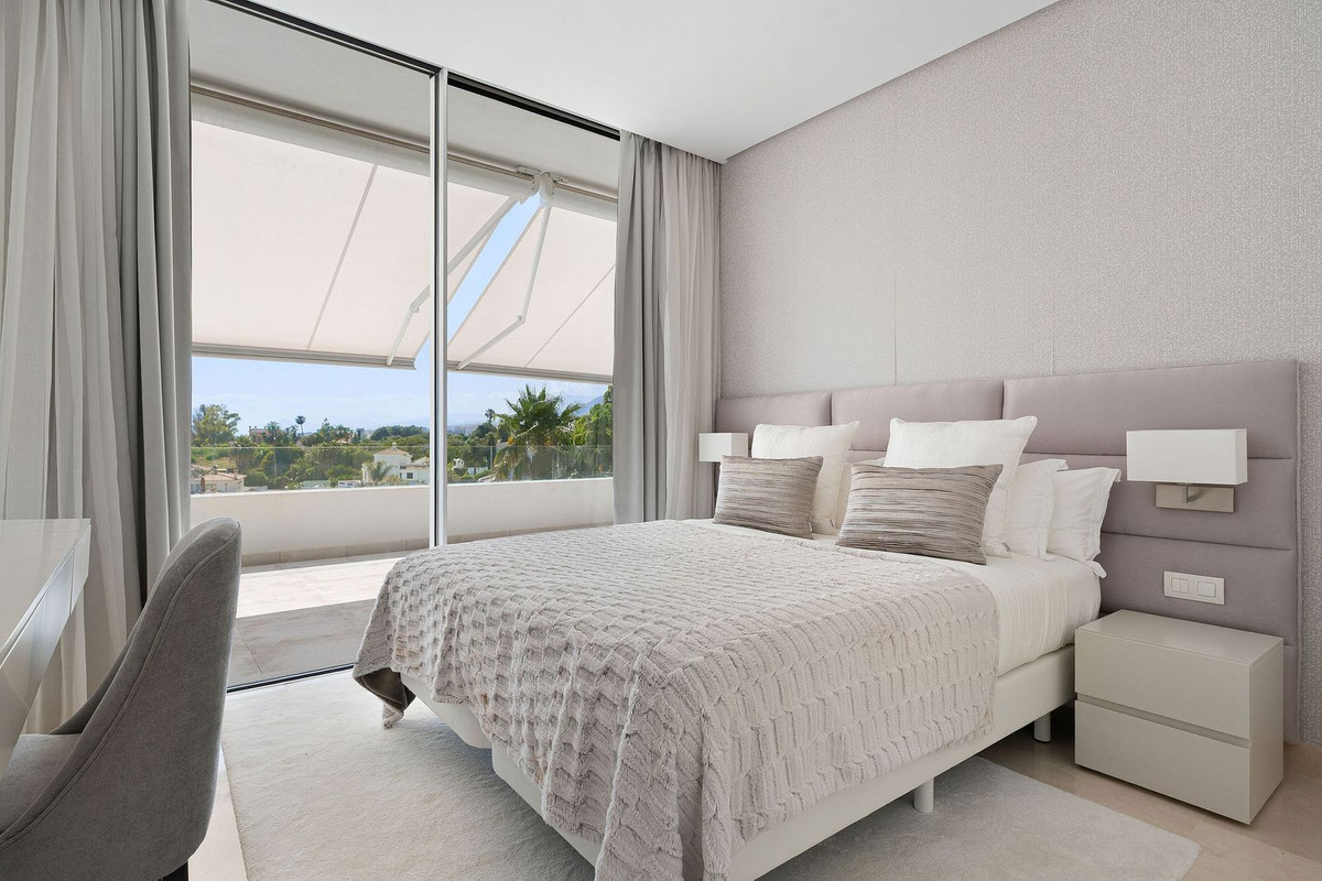 Se vende Villa - Chalet de 4 dormitorios en Costa Del Sol, Málaga, España