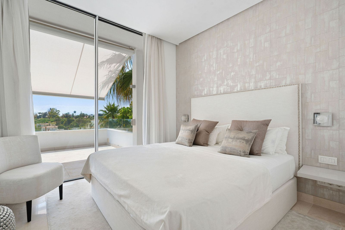 Se vende Villa - Chalet de 4 dormitorios en Costa Del Sol, Málaga, España