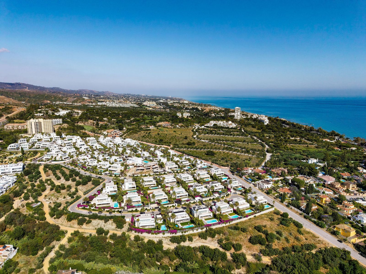 Se vende Villa - Chalet de 4 dormitorios en Costa Del Sol, Málaga, España